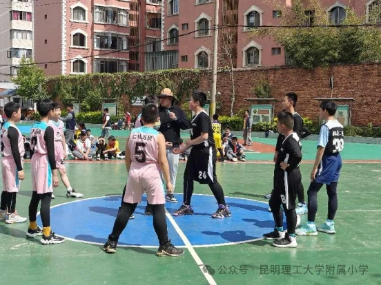 如何通过比赛提升篮球技能_0
